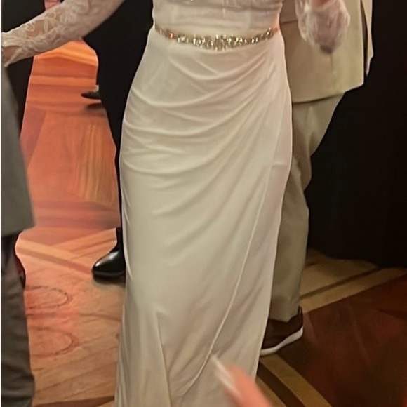 Wedding dress size 2 - Picture 3 of 5